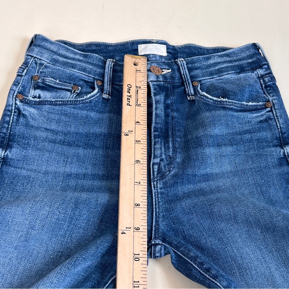 MOTHER The Looker Skinny Jeans in Groovin - Picture 11 of 13